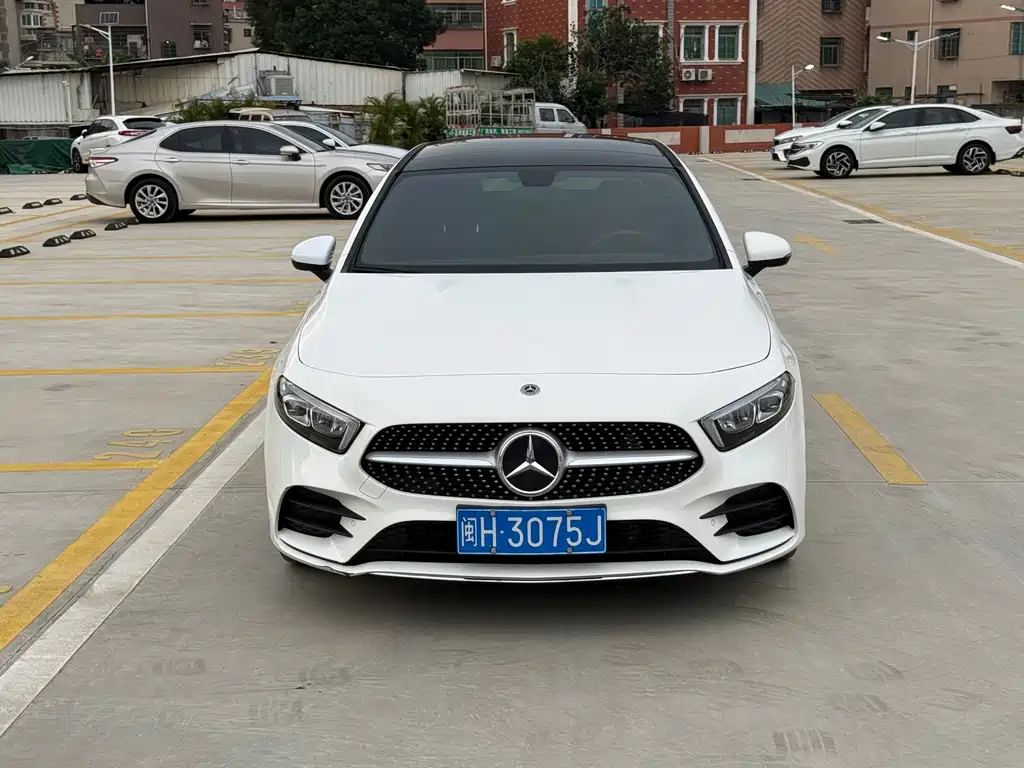 Mercedes-Benz A-Class 2022 — фото 2