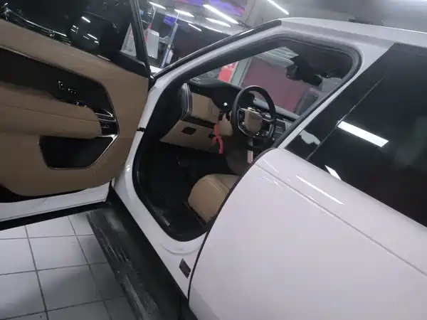 Land Rover Range Rover 2024