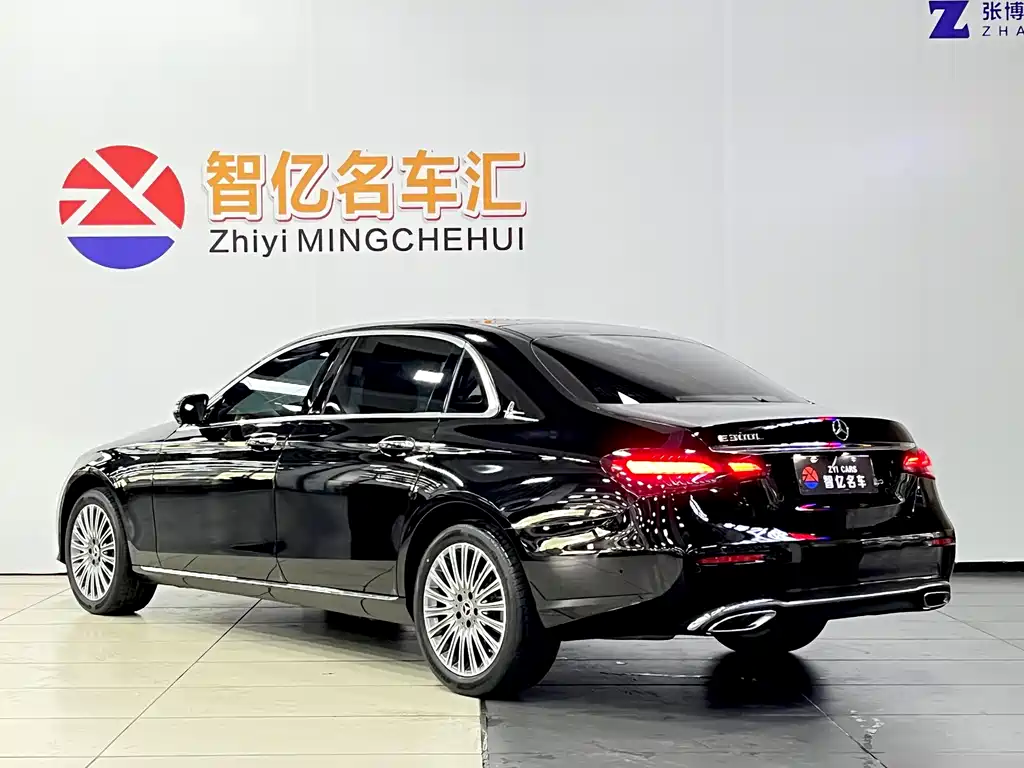 Mercedes-Benz E-Class 2022 — фото 5