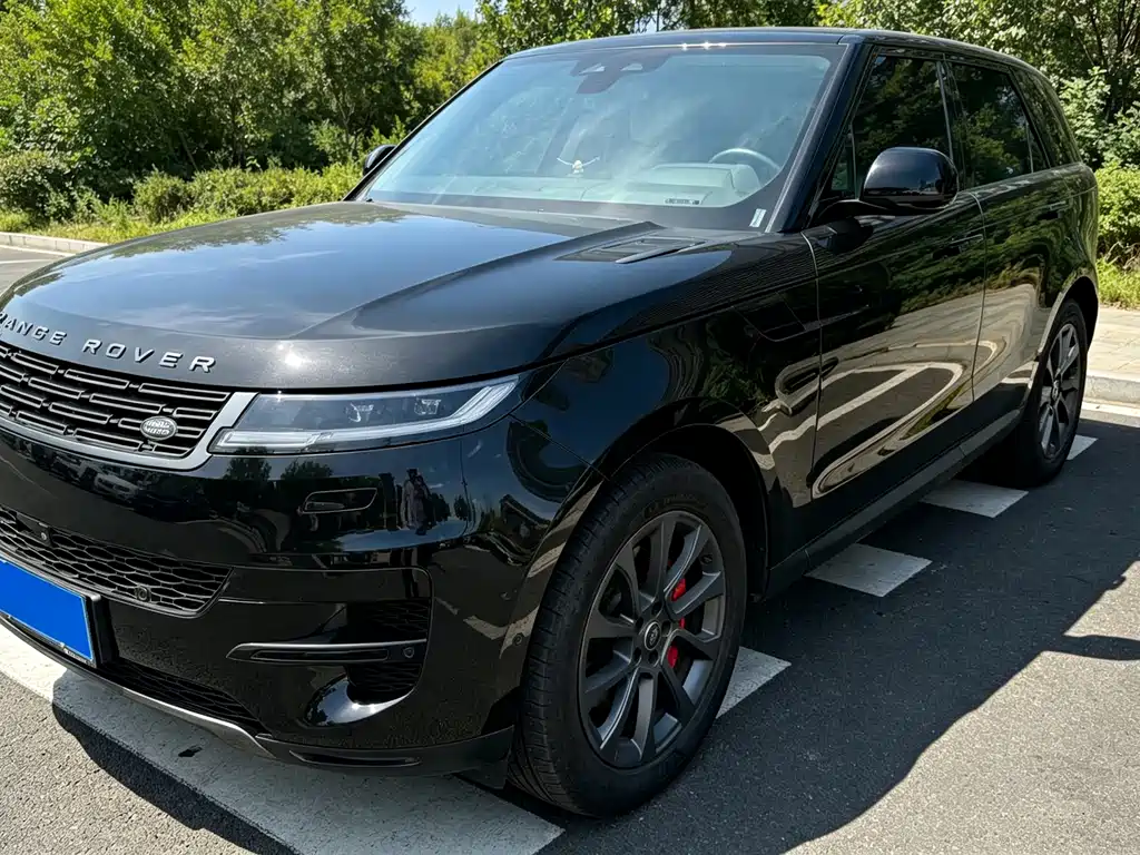 Land Rover Range Rover Sport 2023 — фото 1