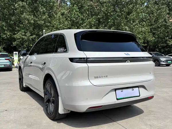 Li Auto L6 2024