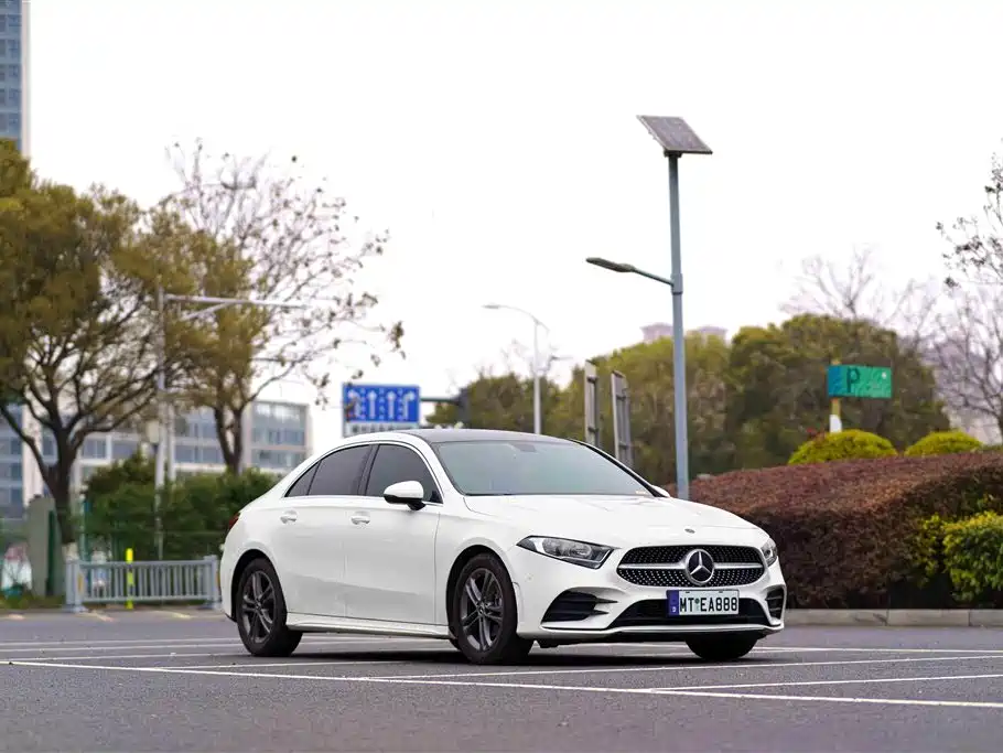 Mercedes-Benz A-Class 2020 — фото 3