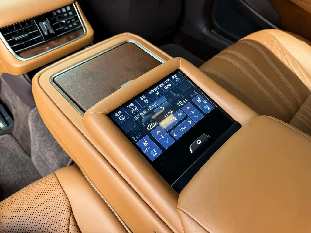 Lexus LS 2019 — фото 14