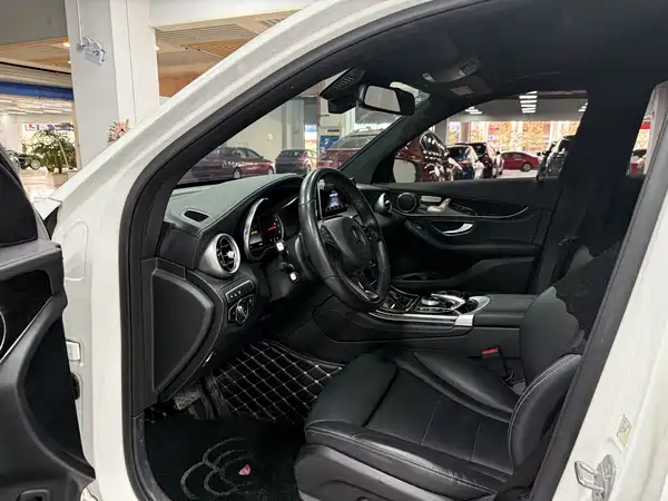Mercedes-Benz GLC 2019