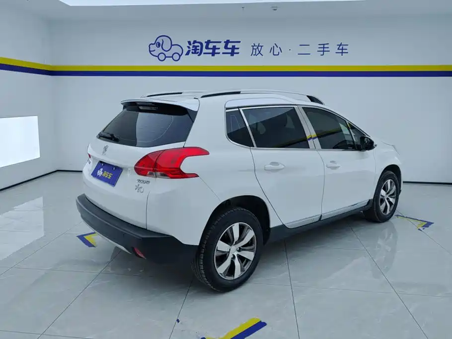 Peugeot 2008 2015