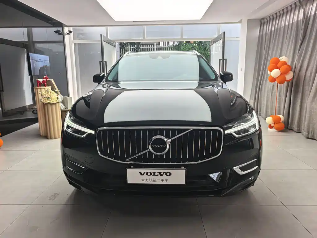 Volvo XC60 2020 — фото 2