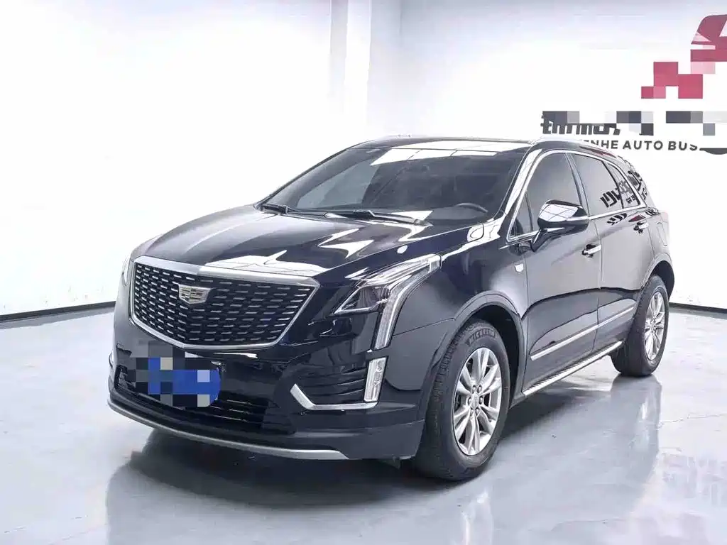 Cadillac XT5 2021 — фото 1