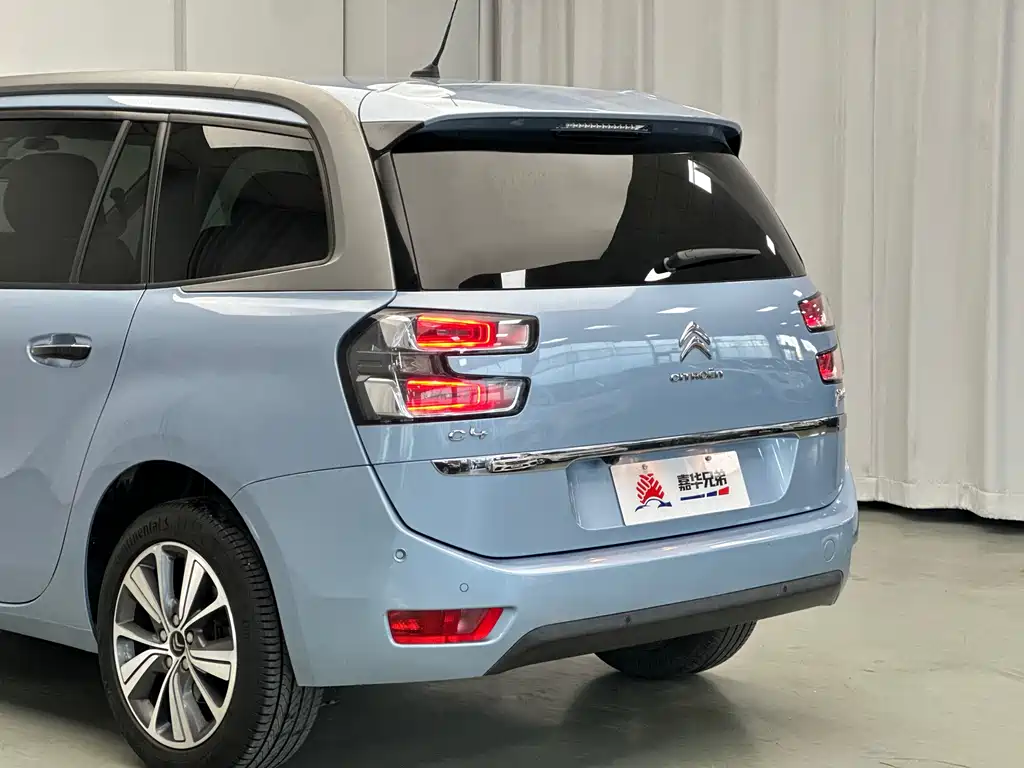 Citroen C4 Picasso 2015 — фото 11
