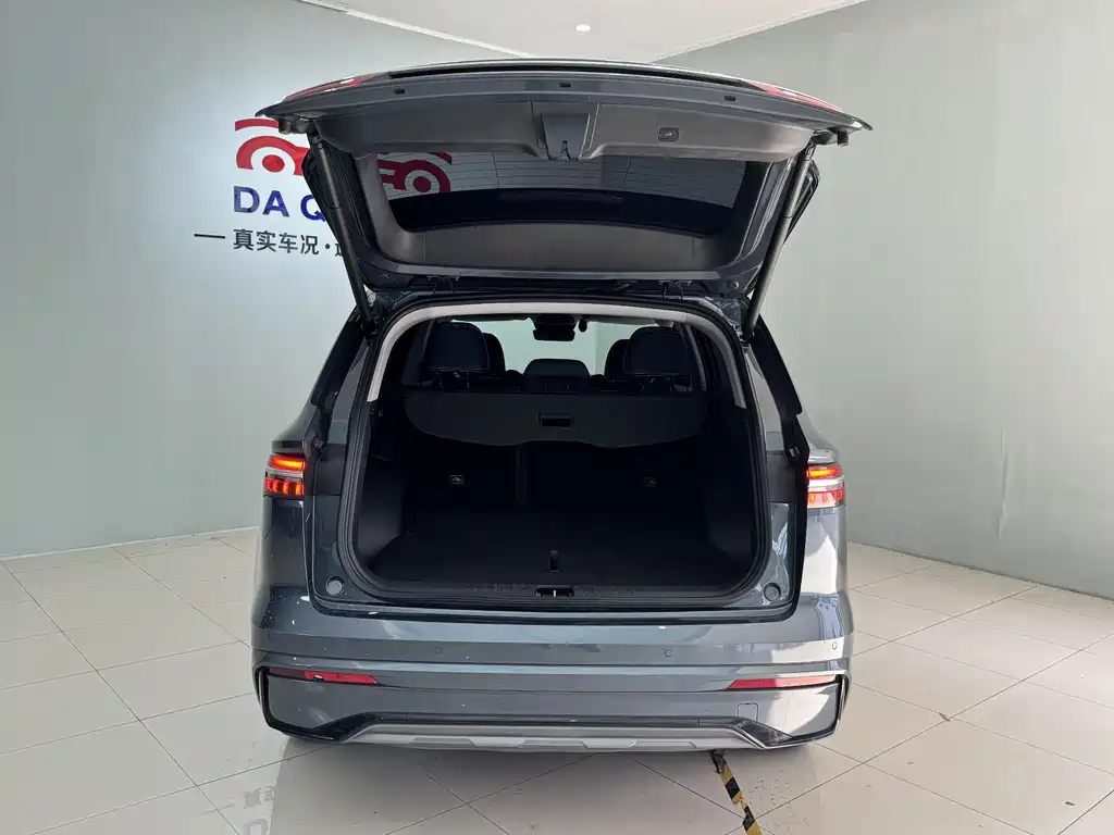 Geely Xingyue L 2022 — фото 15