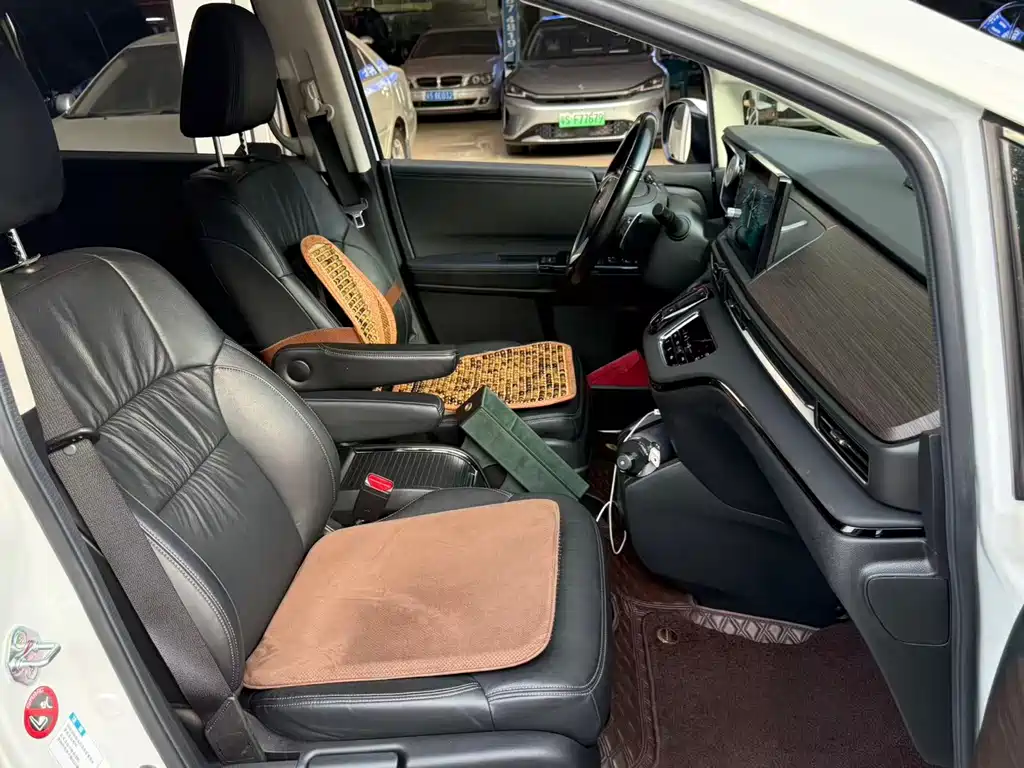 Honda Odyssey 2022 — фото 10