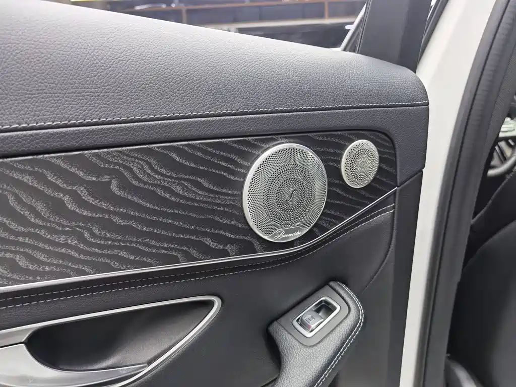Mercedes-Benz C-Class 2020 — фото 15