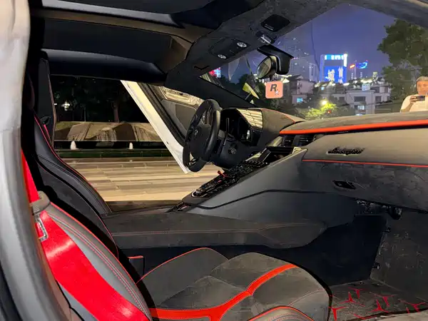 Lamborghini Aventador 2017
