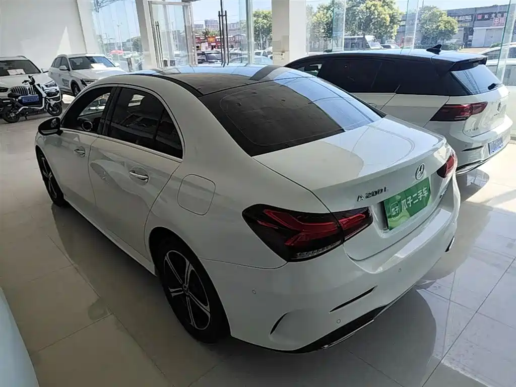 Mercedes-Benz A-Class 2023 — фото 5