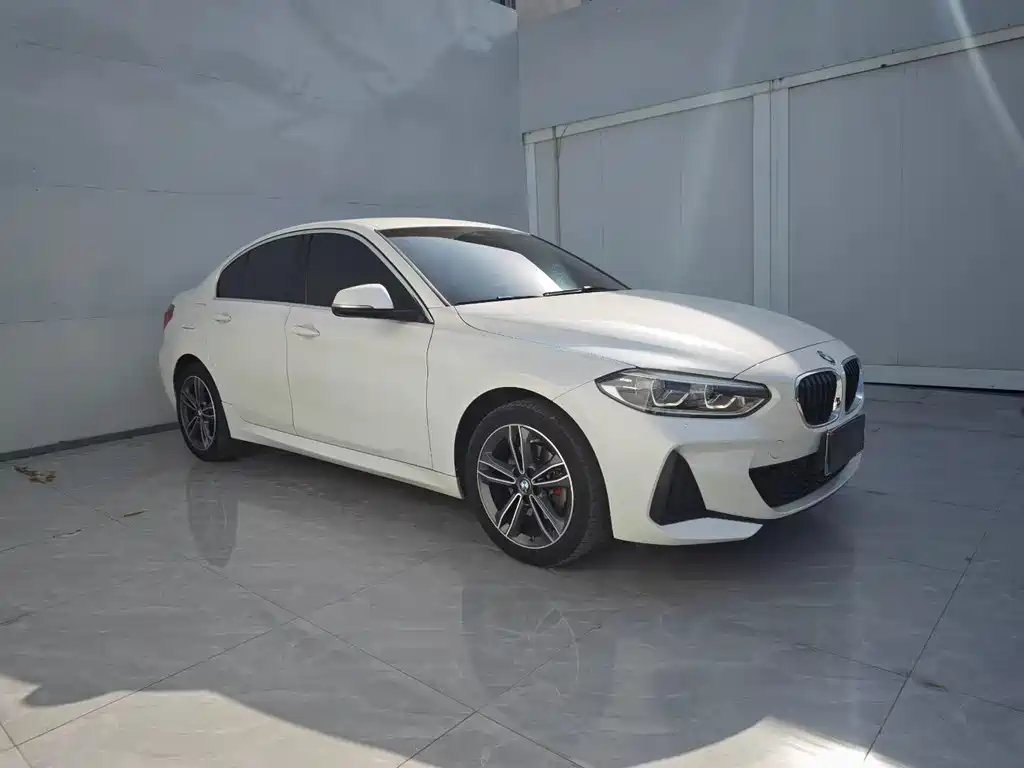 BMW 1 Series 2021