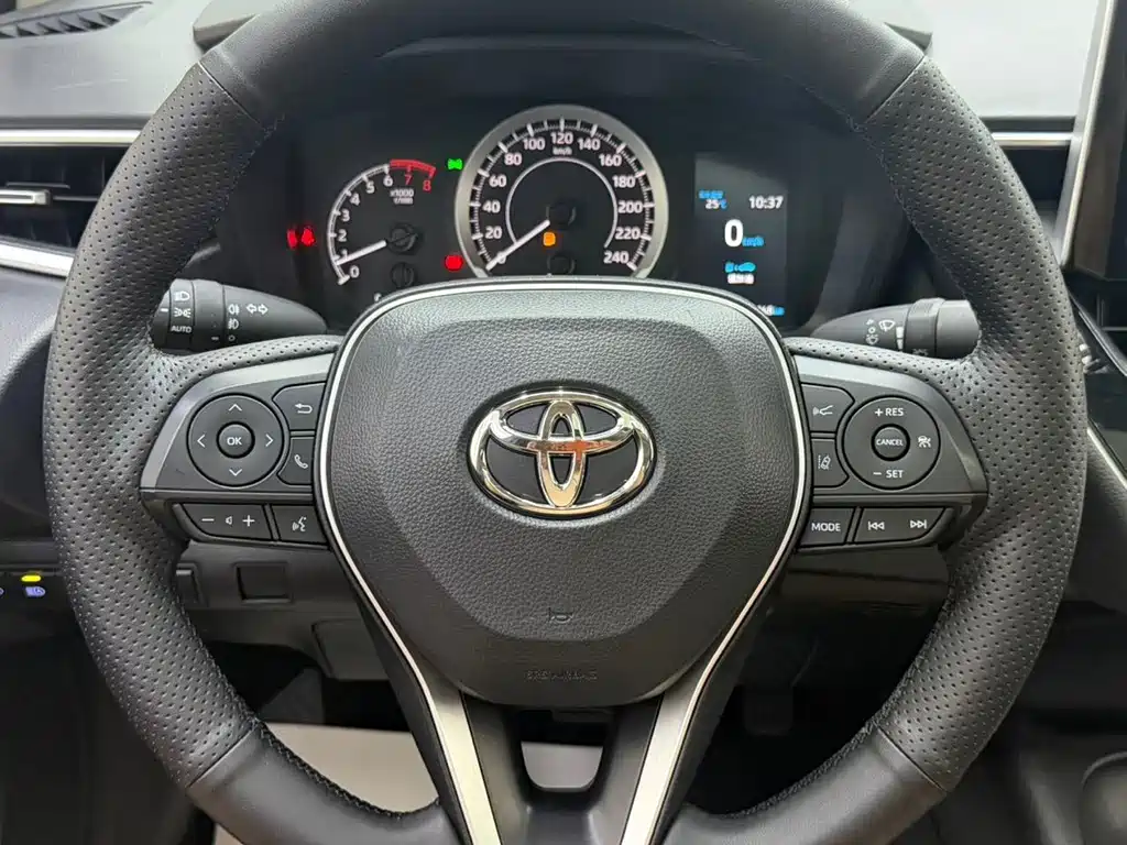 Toyota Corolla 2023 — фото 18