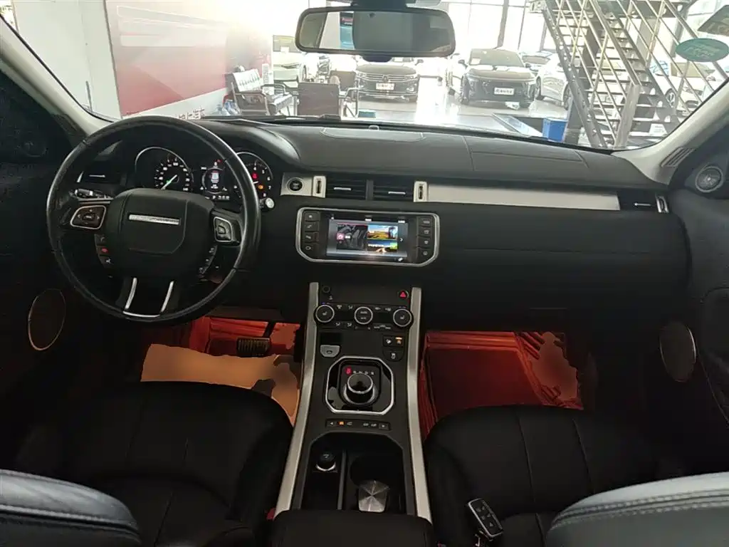Land Rover Evoque 2017 — фото 10