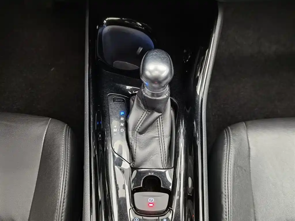 Toyota IZOA 2019 — фото 13