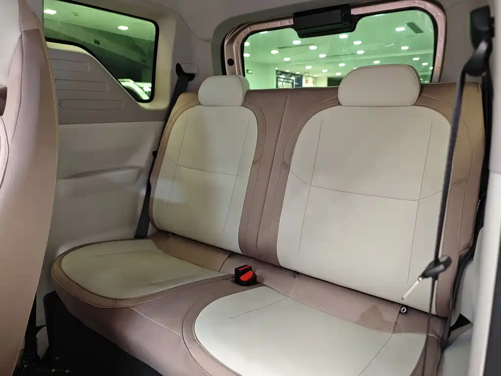 Geely Galaxy Panda 2025 — фото 20