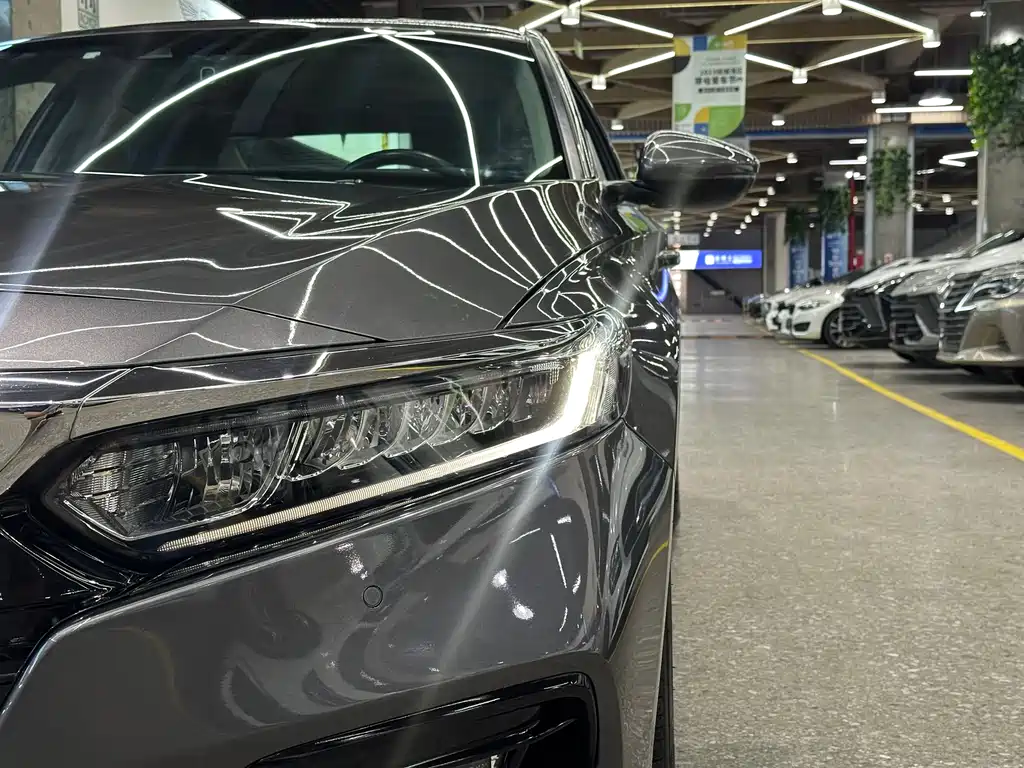 Honda Accord 2020 — фото 10