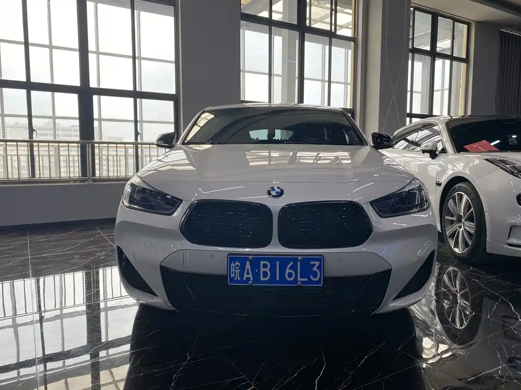 BMW X2 2021 — фото 2