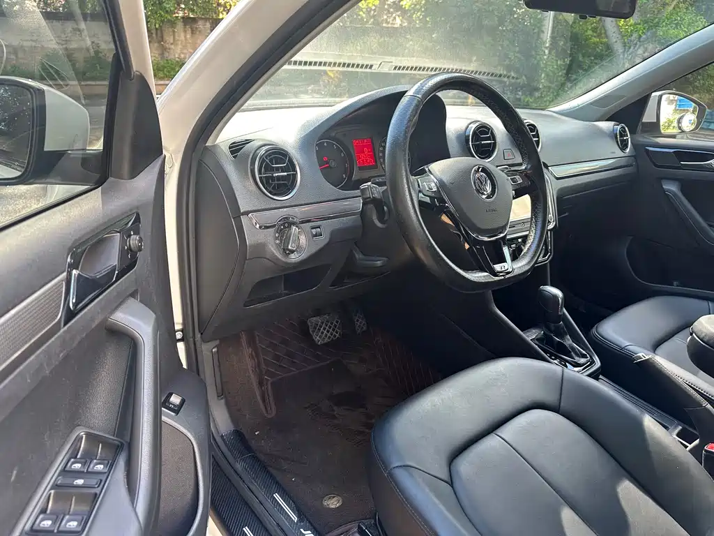 Volkswagen Jetta 2018