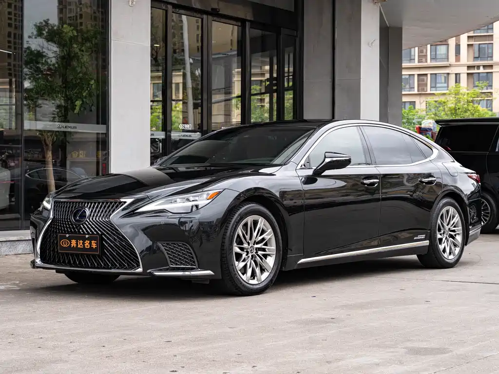 Lexus LS 2021