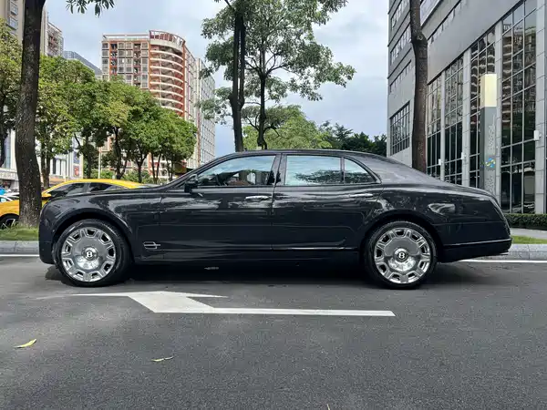 Bentley Mulsanne 2021