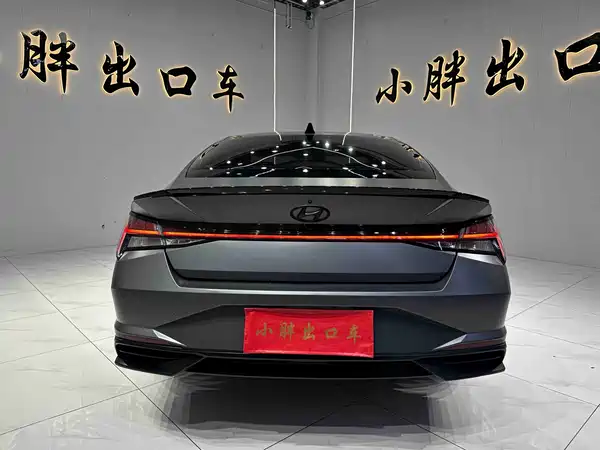 Hyundai Elantra 2023