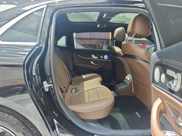 Mercedes-Benz E-Class 2023