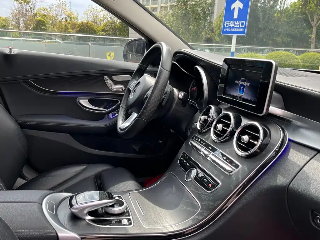 Mercedes-Benz C-Class 2018 — фото 19