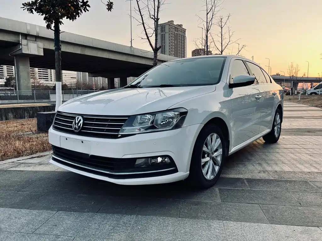 Volkswagen Lavida 2017 — фото 1