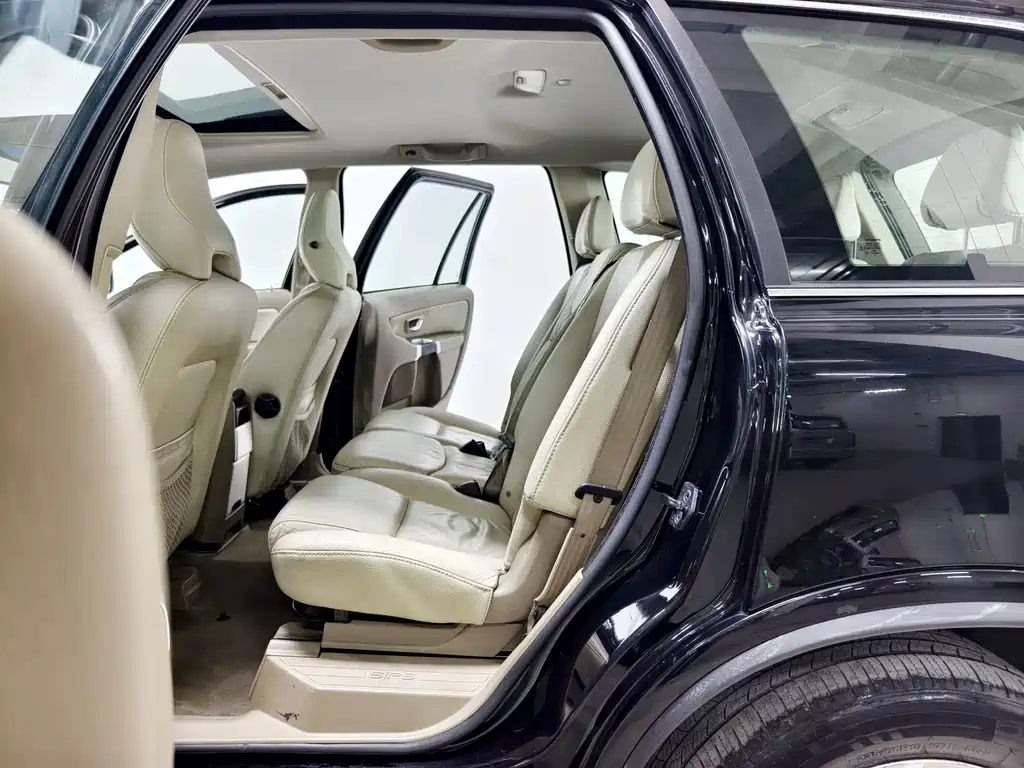 Volvo XC90 2013 — фото 15
