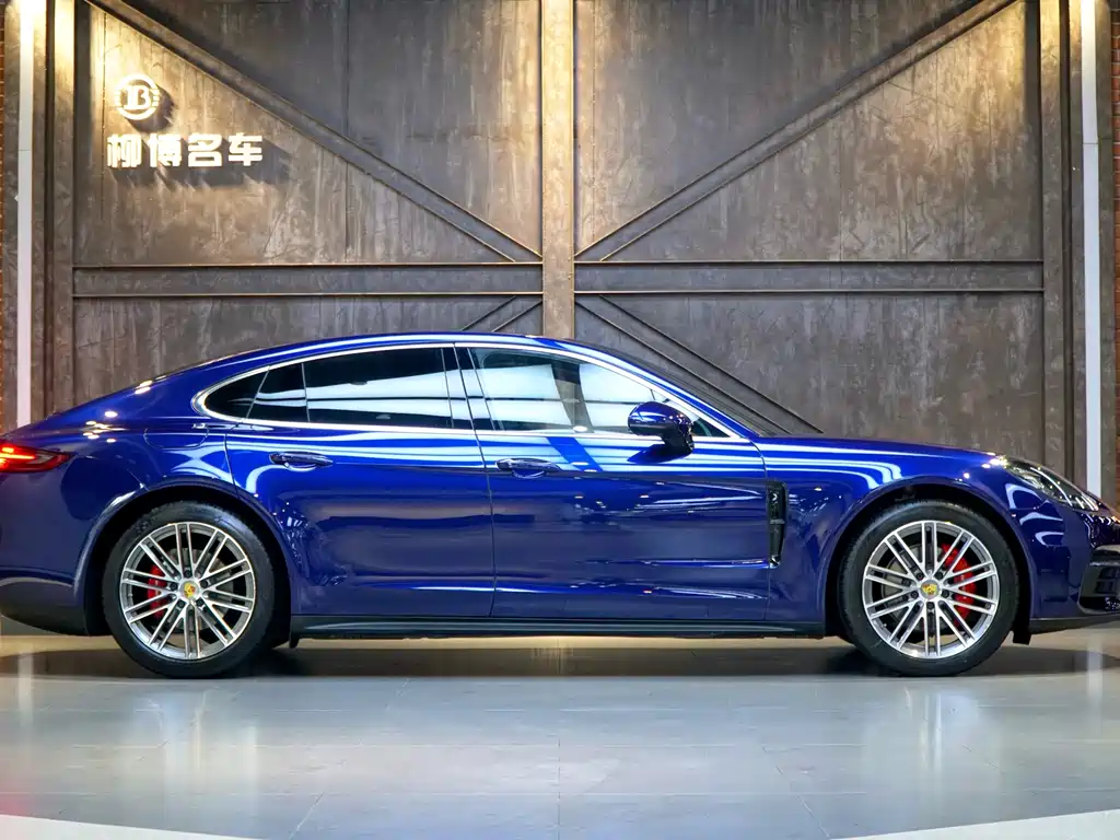Porsche Panamera 2020 — фото 3