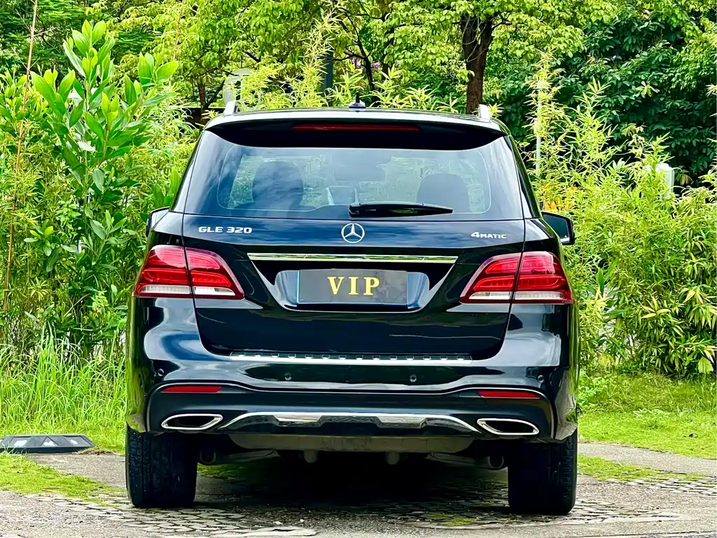 Mercedes-Benz GLE 2018 — фото 19
