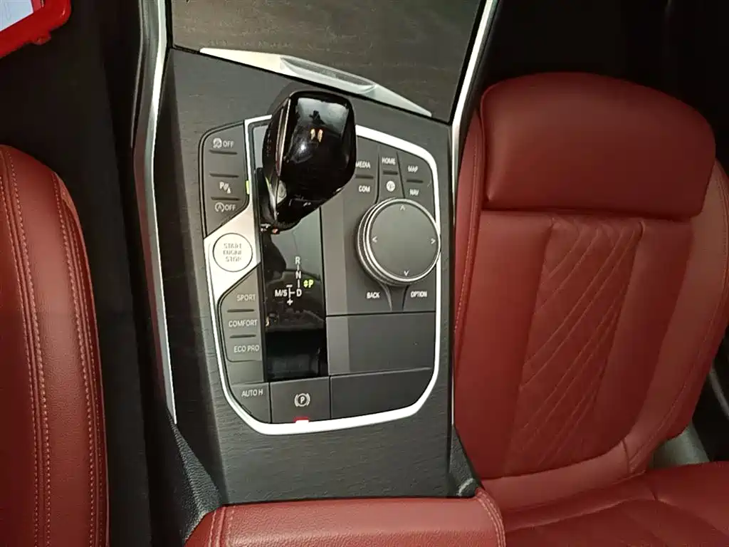 BMW 3 Series 2022 — фото 14