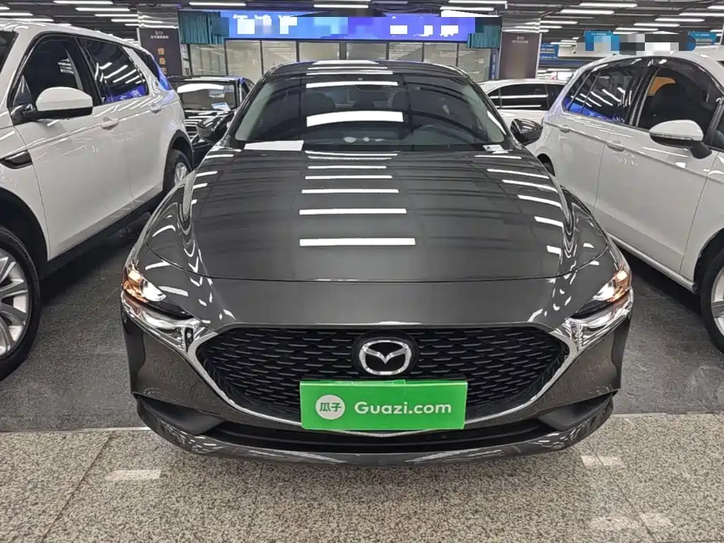 Mazda 3 Axela 2022