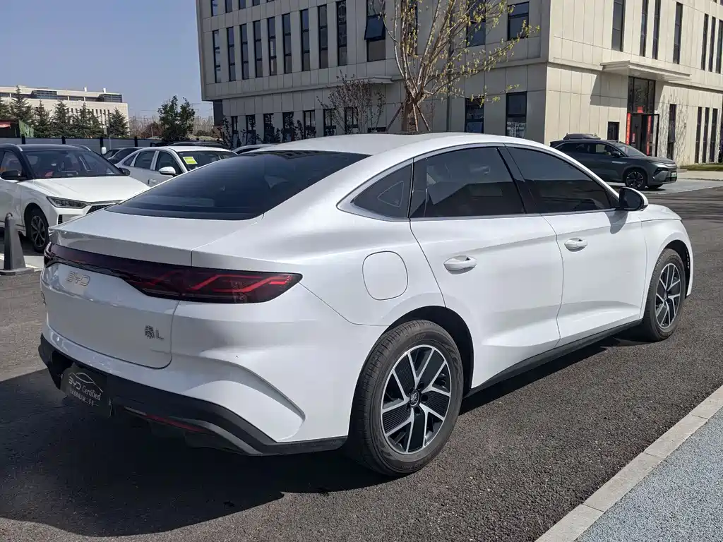 BYD Qin L 2024 — фото 8