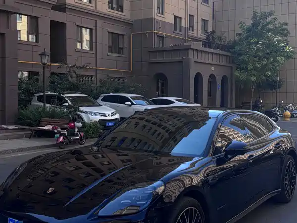 Porsche Panamera 2024