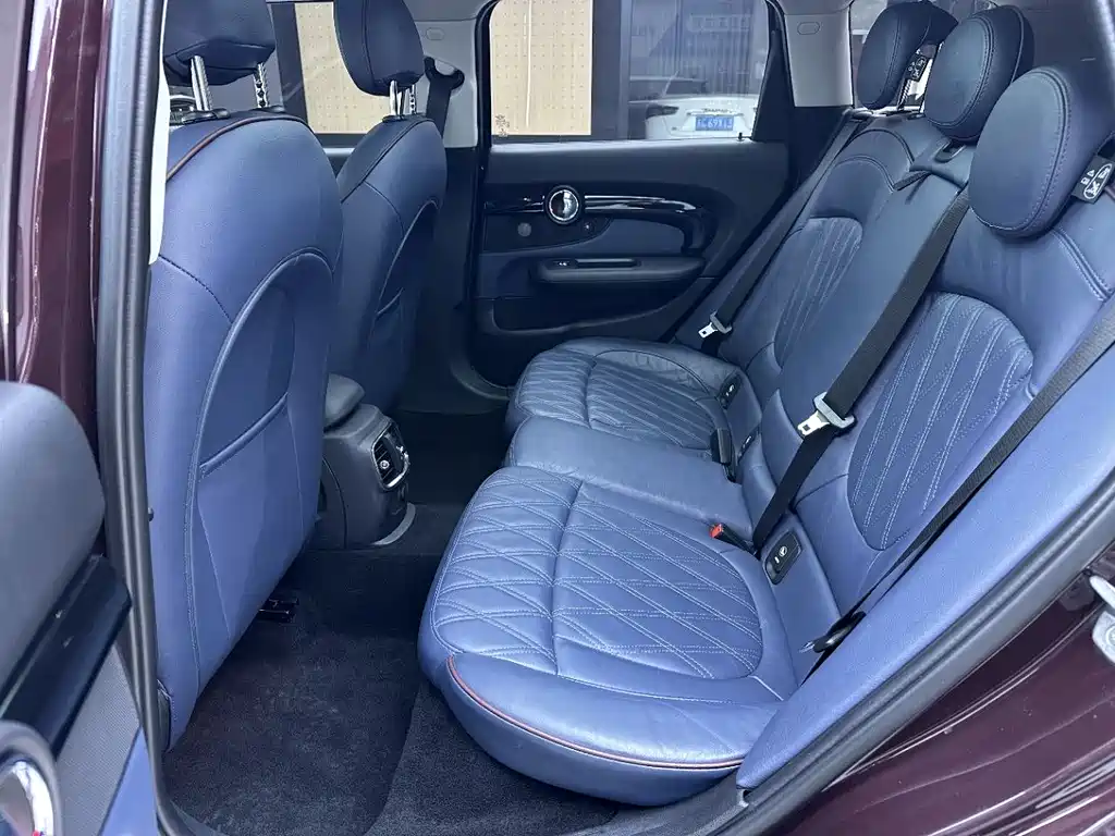 MINI Clubman 2016 — фото 11