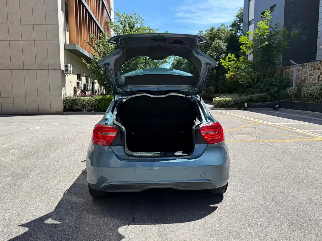 Mercedes-Benz A-Class 2015