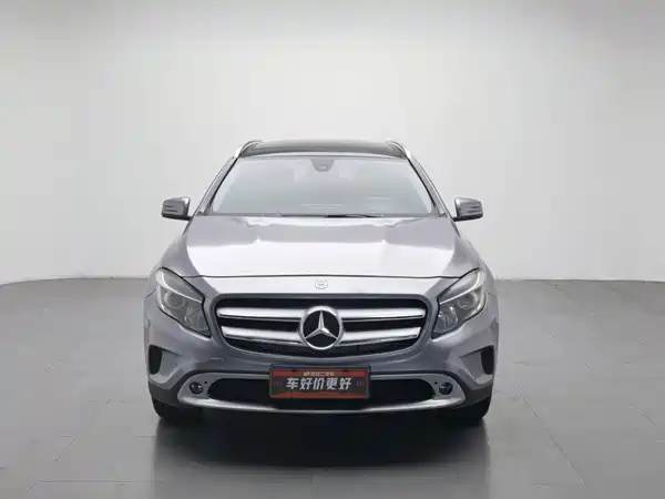 Mercedes-Benz GLA 2015
