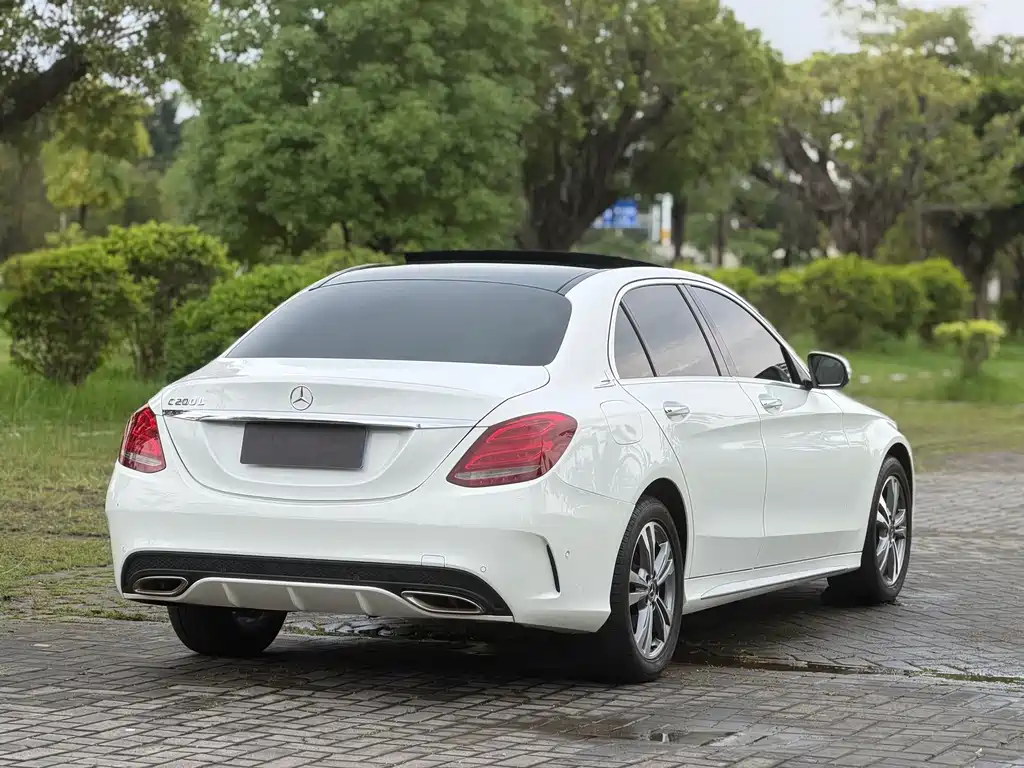 Mercedes-Benz C-Class 2017
