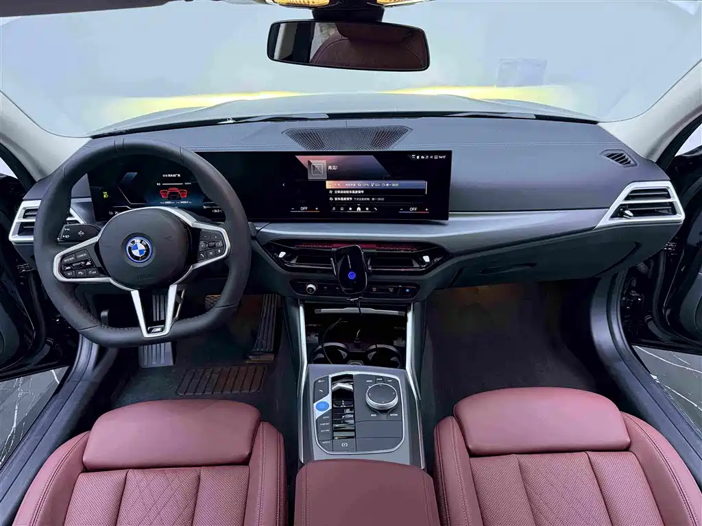 BMW i3 2025 — фото 12