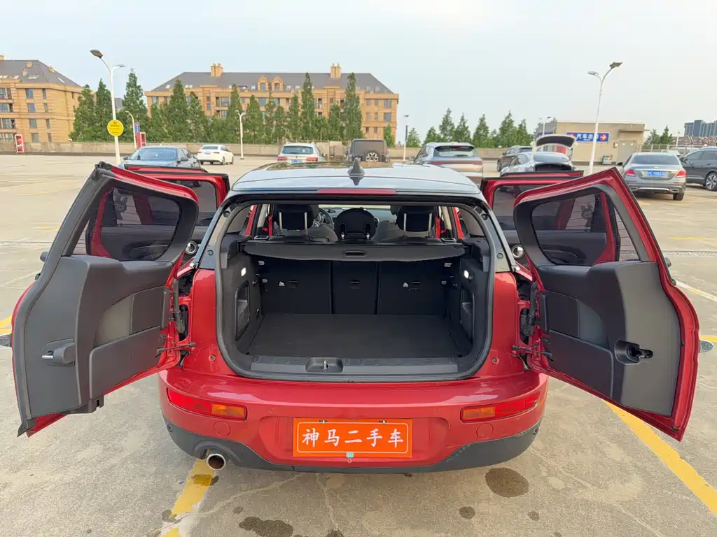 MINI Clubman 2019 — фото 14