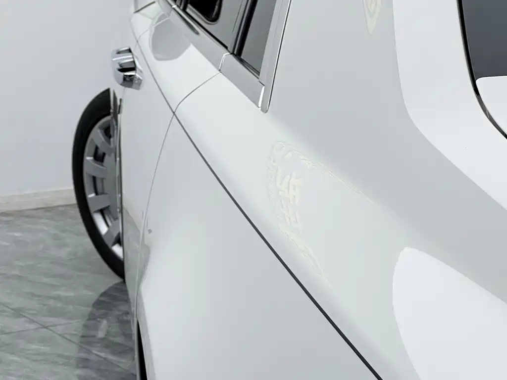 Rolls-Royce Ghost 2014 — фото 11