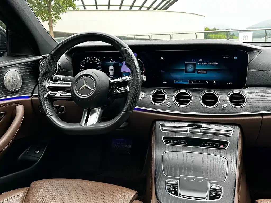 Mercedes-Benz E-Class 2022 — фото 8