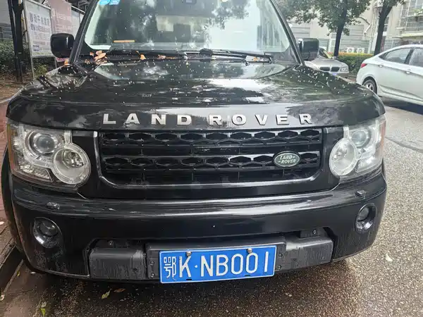 Land Rover Discovery 2012