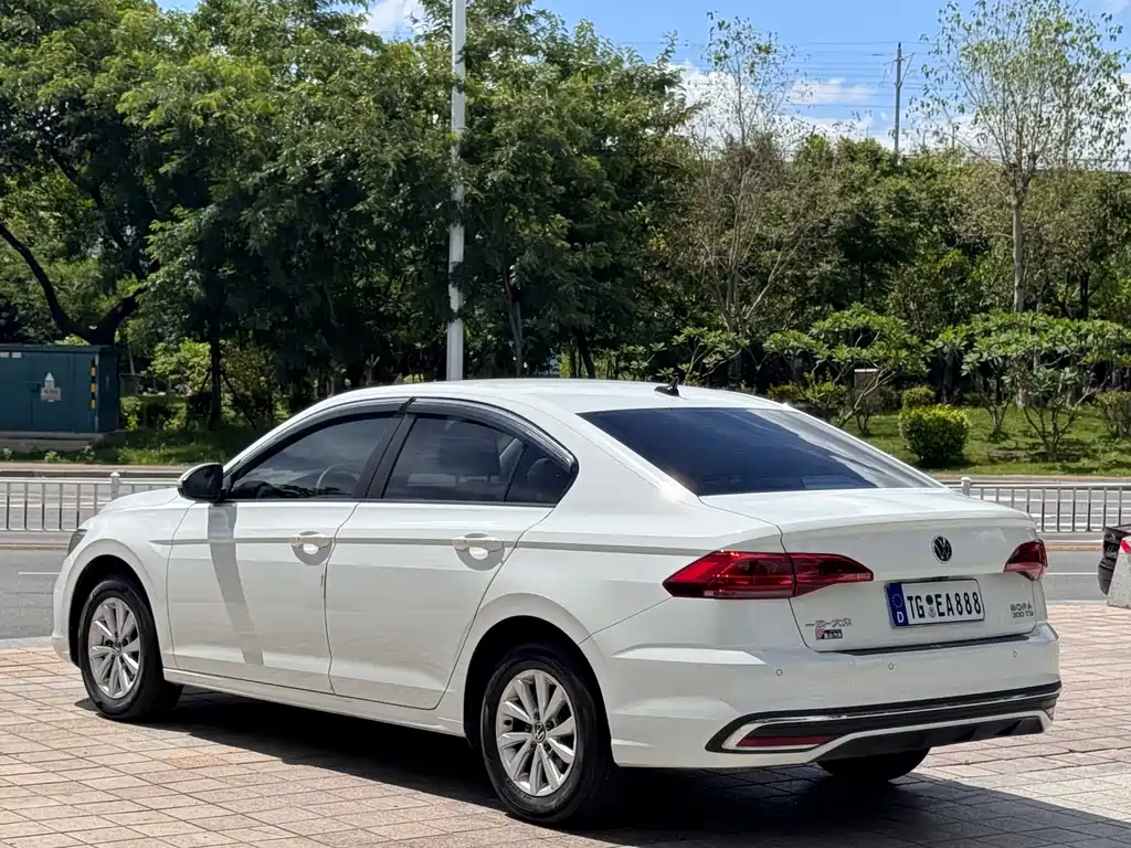 Volkswagen Bora 2024