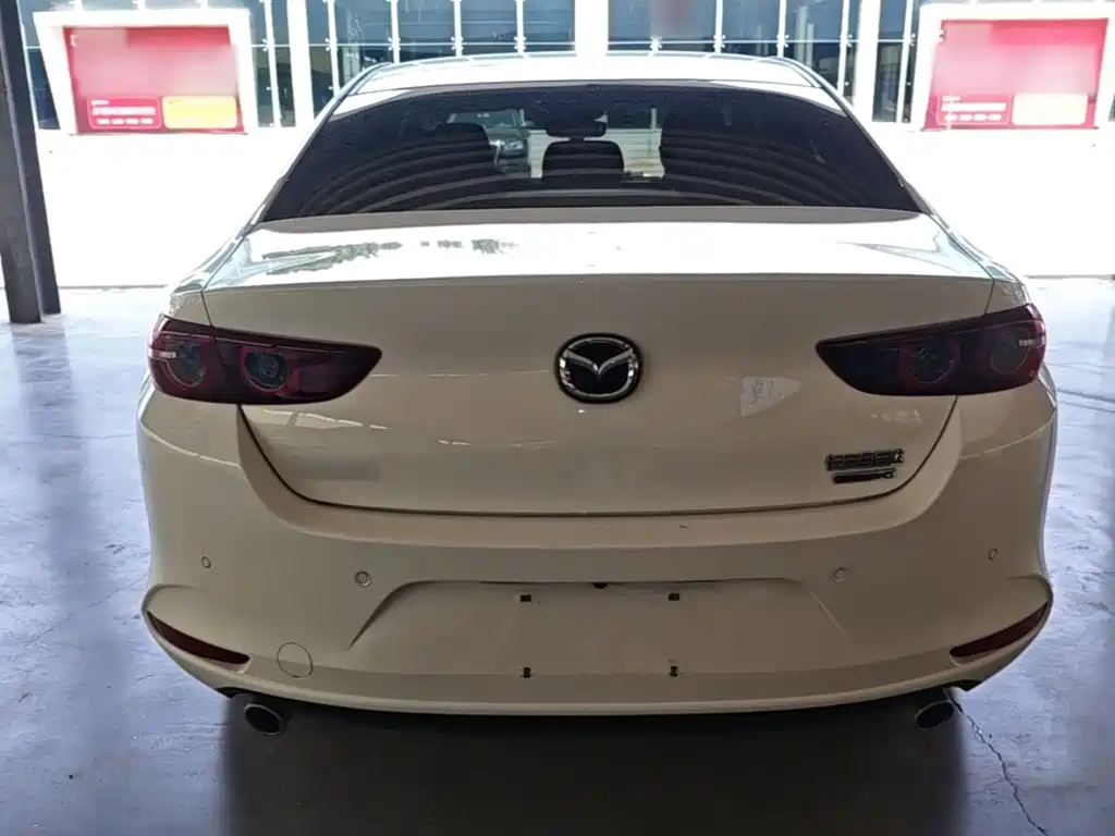 Mazda 3 Axela 2022