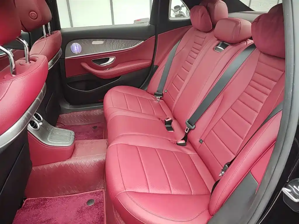 Mercedes-Benz E-Class 2023 — фото 17